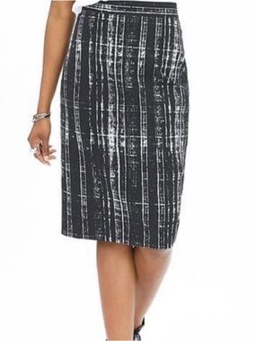 Banana Republic Black & White Striped Pencil Skirt Women 10